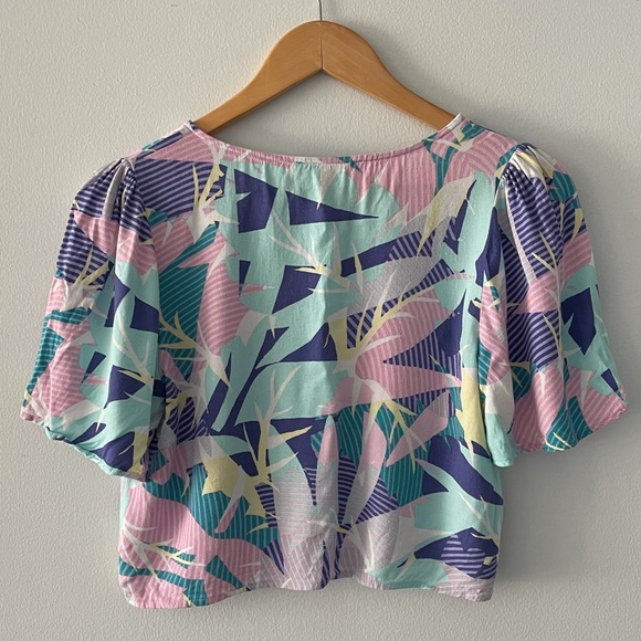 Miami Vice flowy crop top - Picture 4 of 4